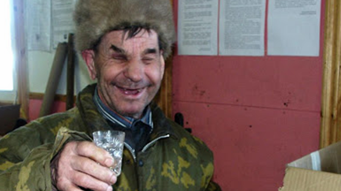 [Image: Drunk-Russian-Christmas-Party.png]