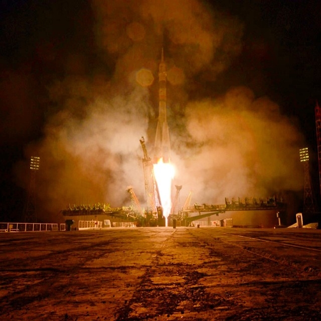 Roscomos Roskomos Instagram - Launch prep Soyuz 2