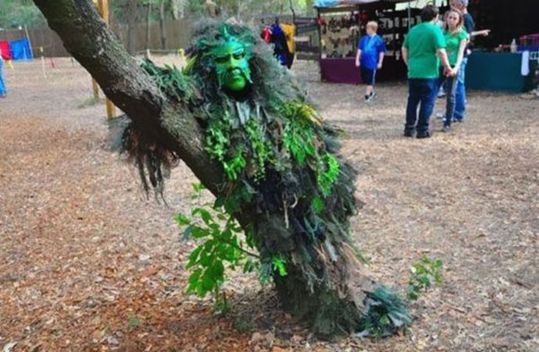 Weird Strange Unexplained - tree man