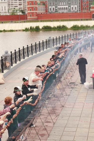 Awesome Photos From Russia With Love - longest shashlik