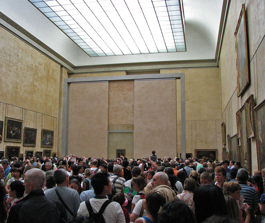 Famous Places From The Distance - The Mona Lisa