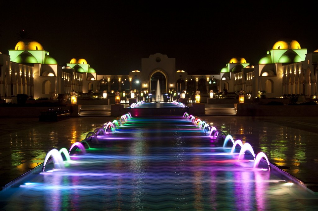 Kyrgyzstan - Buildings - Fountain