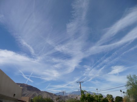 Chemtrail hoax - contrails