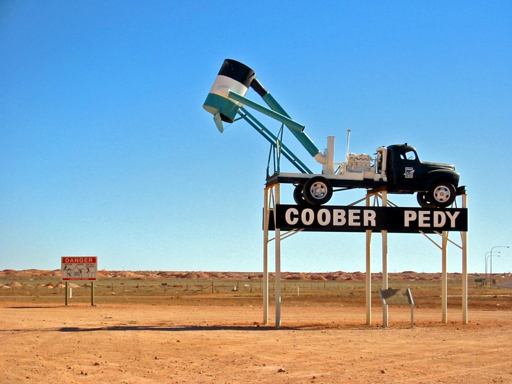 Coober Pedy - town welcome sign