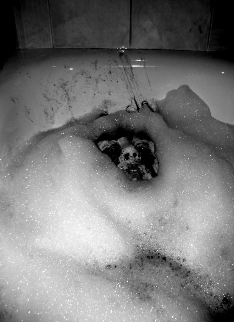 Moppa Dark Art Russia - Evil Takes A Bath