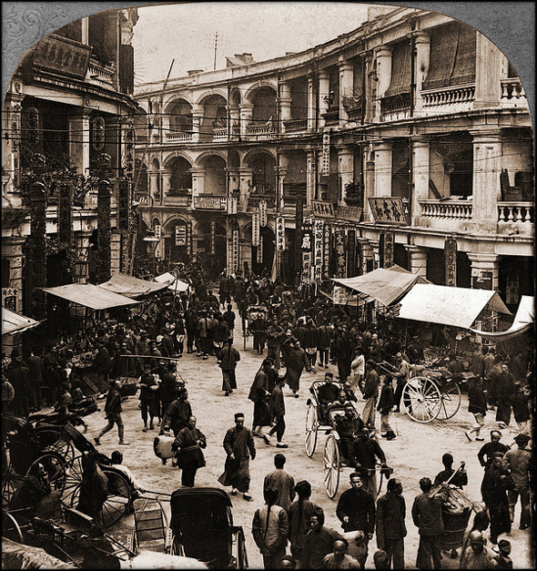 Old Photos Of China - Queen’s Road On Chinese New Years Day, Hong Kong, China 1902