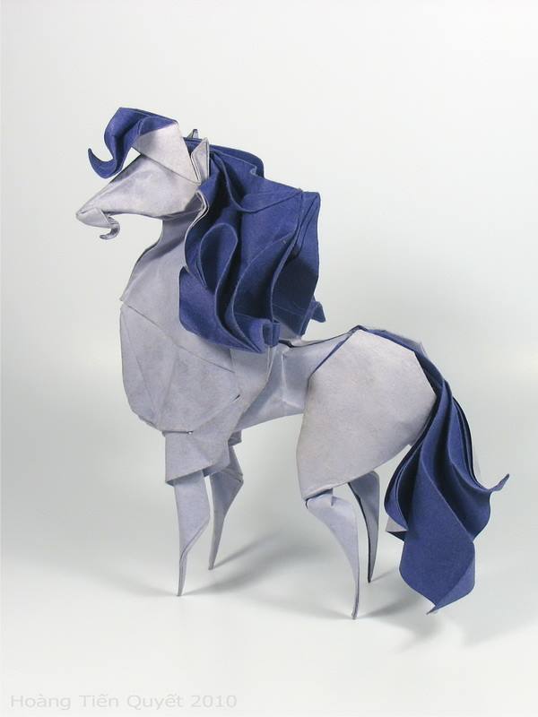 Hoàng Tiến Quyết Wet Fold Origami Horse