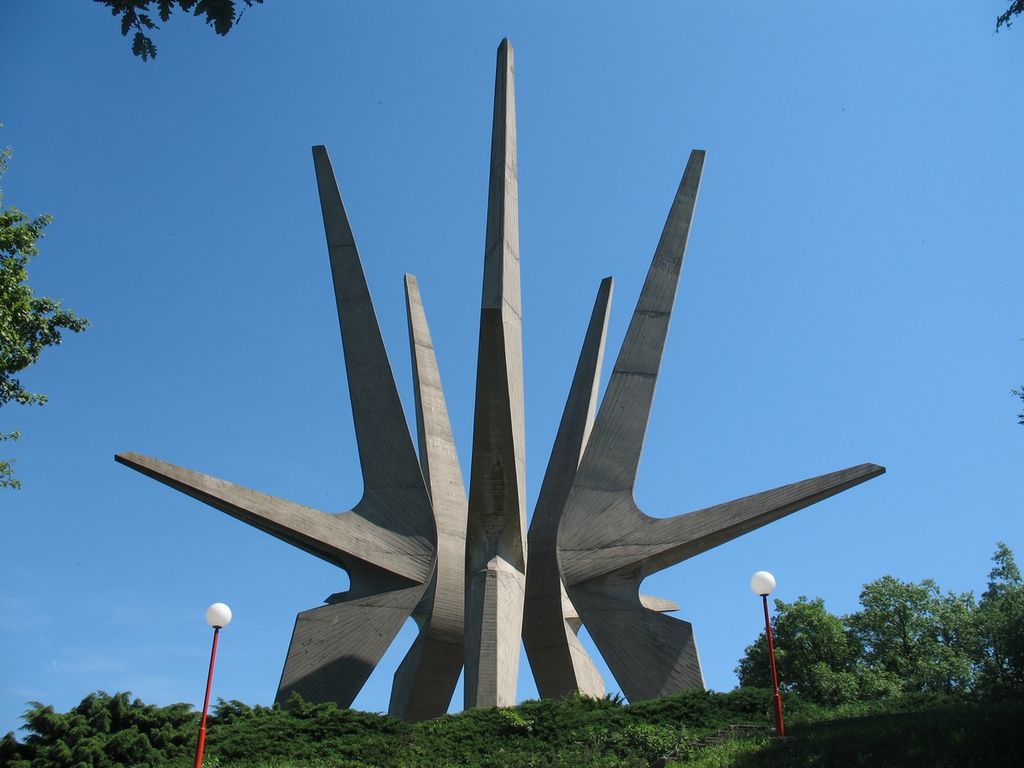Abandoned Yugoslavian Monuments - Serbia - Monument to Kosmaj Partisan Detachment - Belgrade