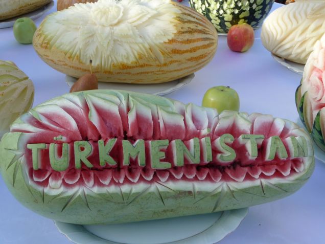 Turkmenistan Melon Day - Carving