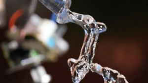 Water Stream With 24Hz Soud Vibration - Mad Science