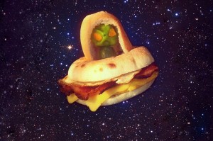 Kasia Haupt - Sanwich Art Sculpture - UFO Bagel
