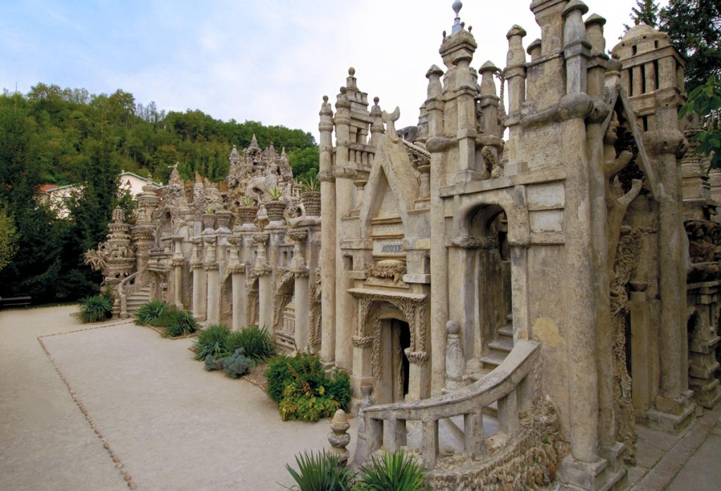 The Ideal Palace
