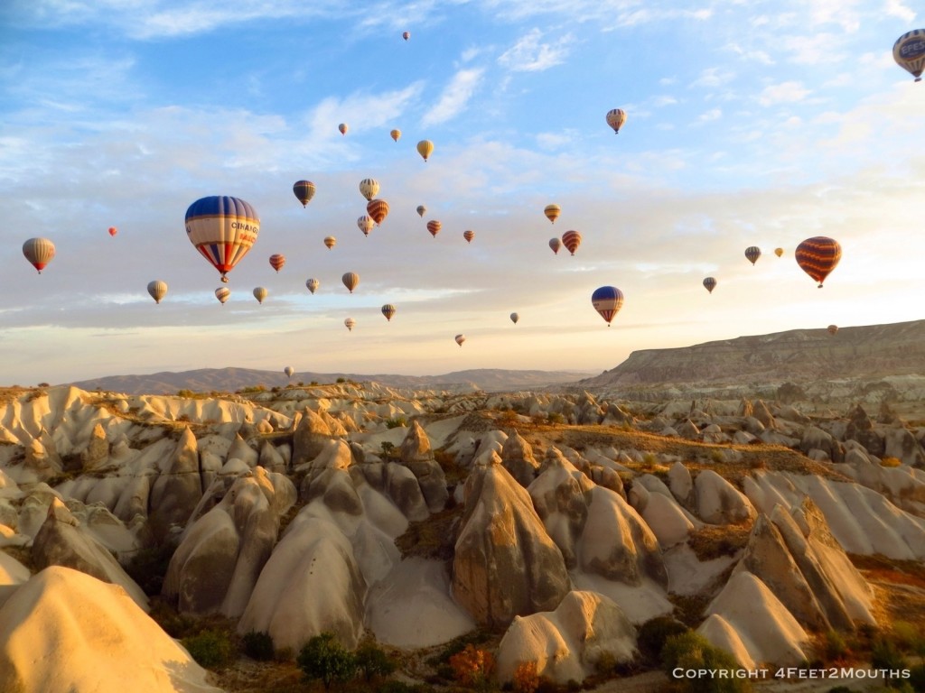 Cappadocia - Turkey Rock Formations - Ballooning