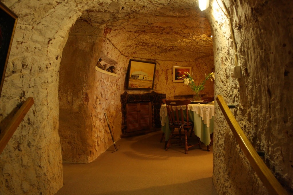 Coober Pedy - dining room