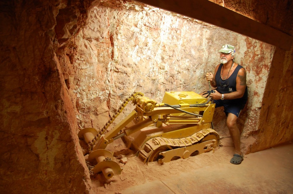 Coober Pedy - miner at work