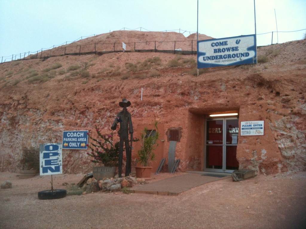 Coober Pedy - opal shop