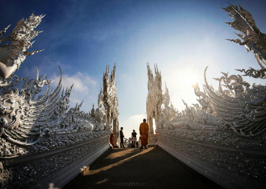 White Temple Chian Rai Wat Rong Khun bridge